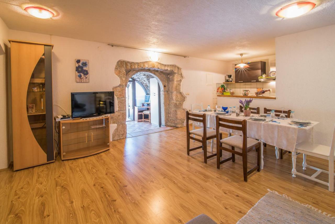 Apartmani Marija Малинська Екстер'єр фото