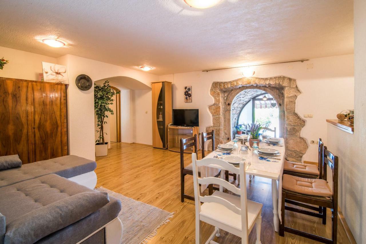 Apartmani Marija Малинська Екстер'єр фото